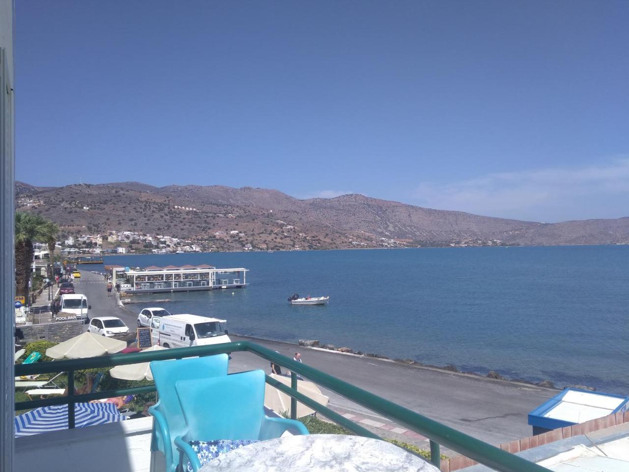 Апартаменты Hiona Seaside Элунда Экстерьер фото